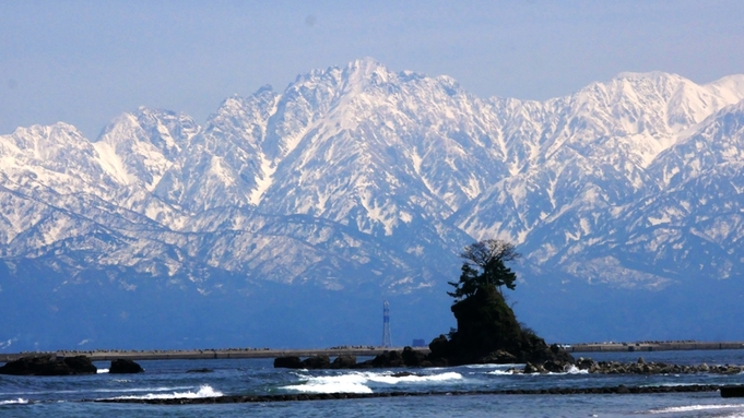 【素泊り】氷見の海と天然温泉を堪能♪チェックイン20時までOK！【屋根付き駐輪場無料】